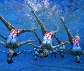 开云体育-红白战车碾过喀尔巴阡，B费调度与替补奇兵，铸就2026世界杯H组最冷血一战